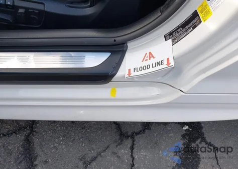 2013 BMW 650I xDrive z USA, uszkodzony, nr VIN WBAYP1C55DDX00992